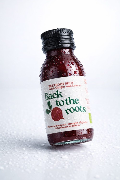 Organic beetroot ginger lemon shot for sport performance – Organiczny shot z buraka, imbiru i cytryny dla sportu