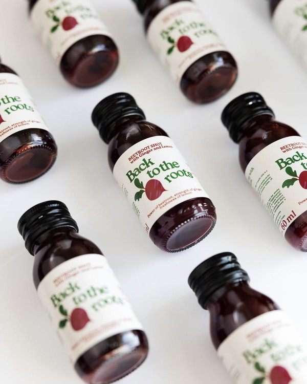 Organic beetroot ginger lemon shot for sport performance – Organiczny shot z buraka, imbiru i cytryny dla sportu